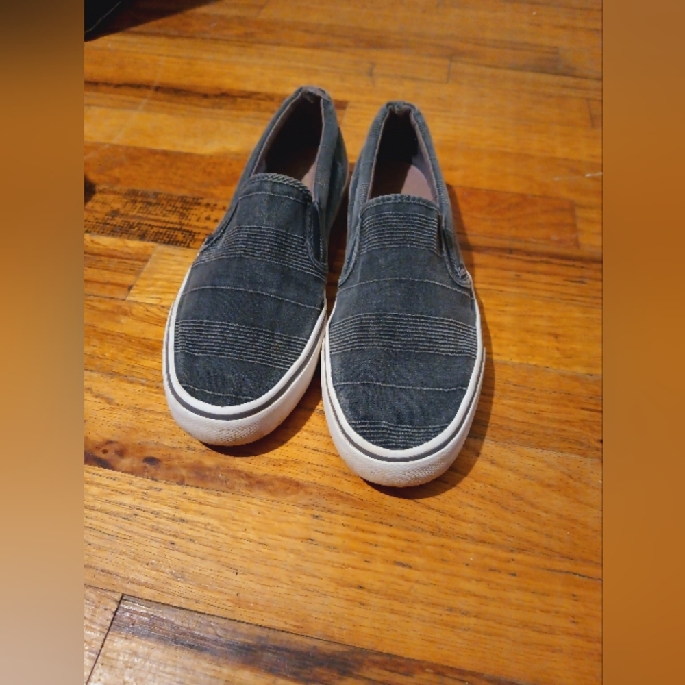 Keds - Picture 3 of 4